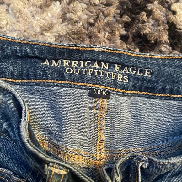 Hi-Rise Distressed Jean Shorts - Picture 3 of 9